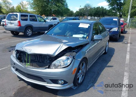 2010 Mercedes-Benz C 300 Luxury 4Matic/Sport 4Matic from USA, damaged, VIN WDDGF8BB1AR126896